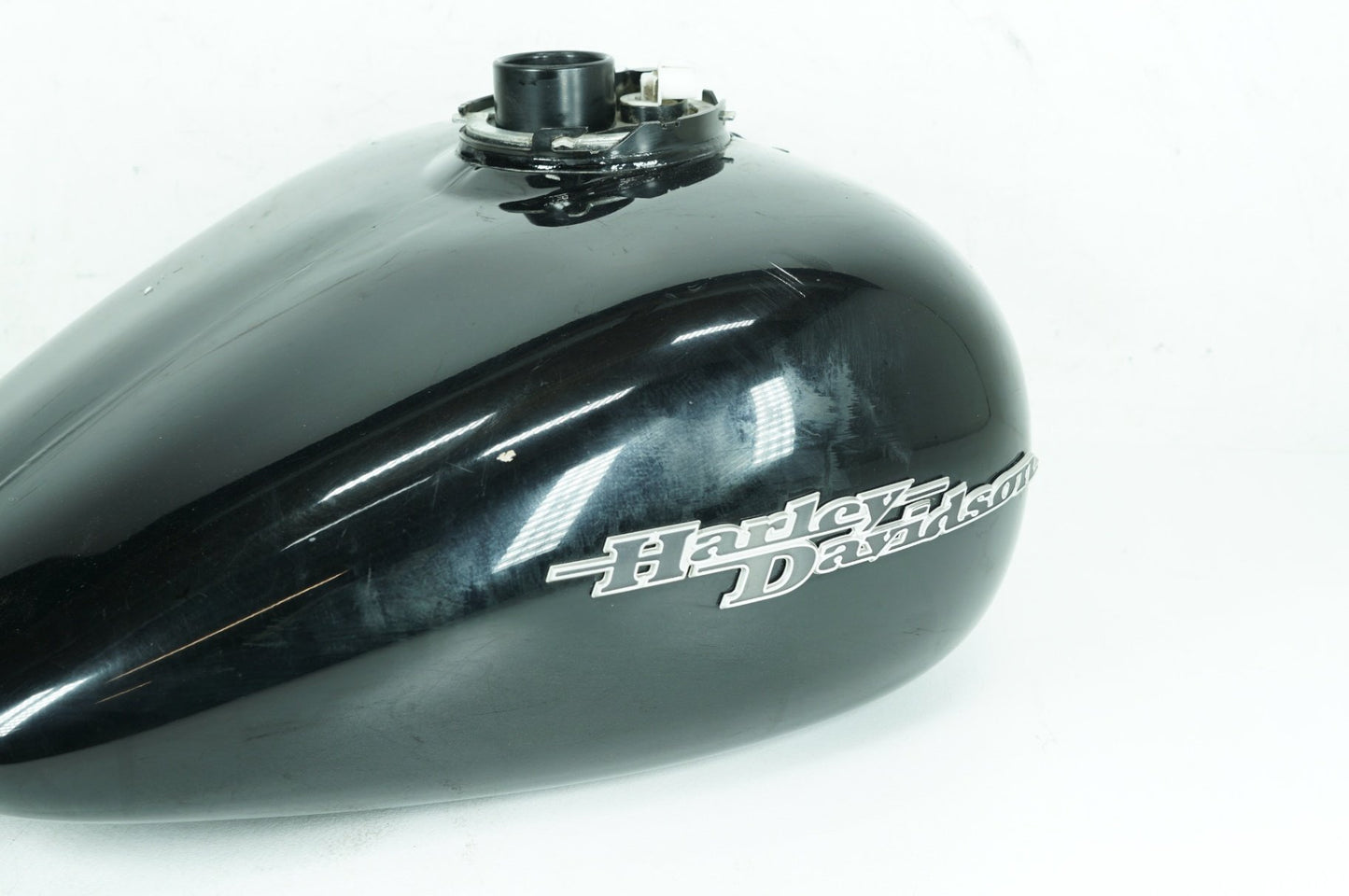 2017 - 2025 Harley-Davidson Touring Street Glide Fuel Gas Tank Gasoline Reservoir 61356-08