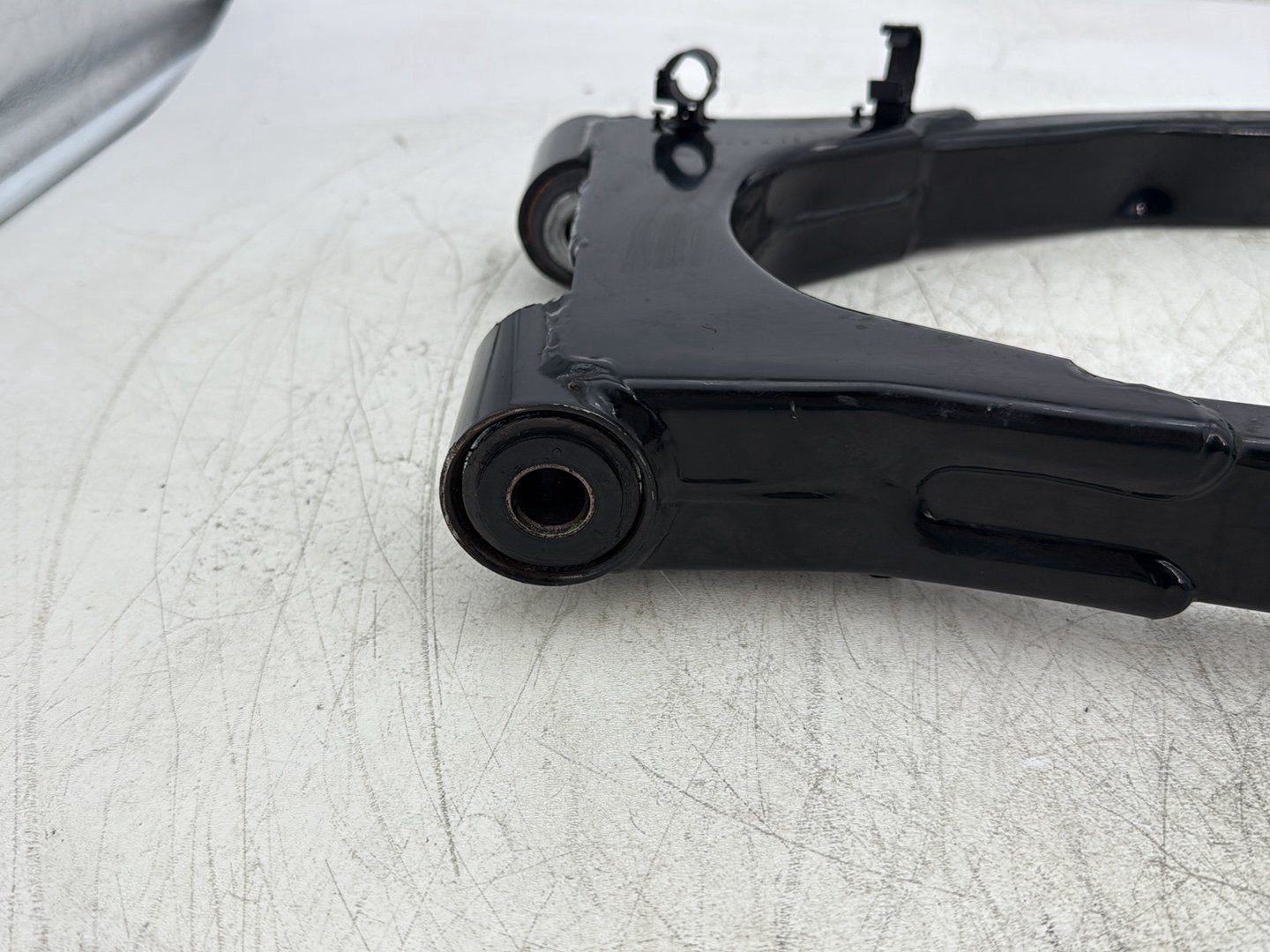 1998 Harley Touring FLHTCUI Electra Glide Ultra OEM Rear Fork Swingarm Swing Arm