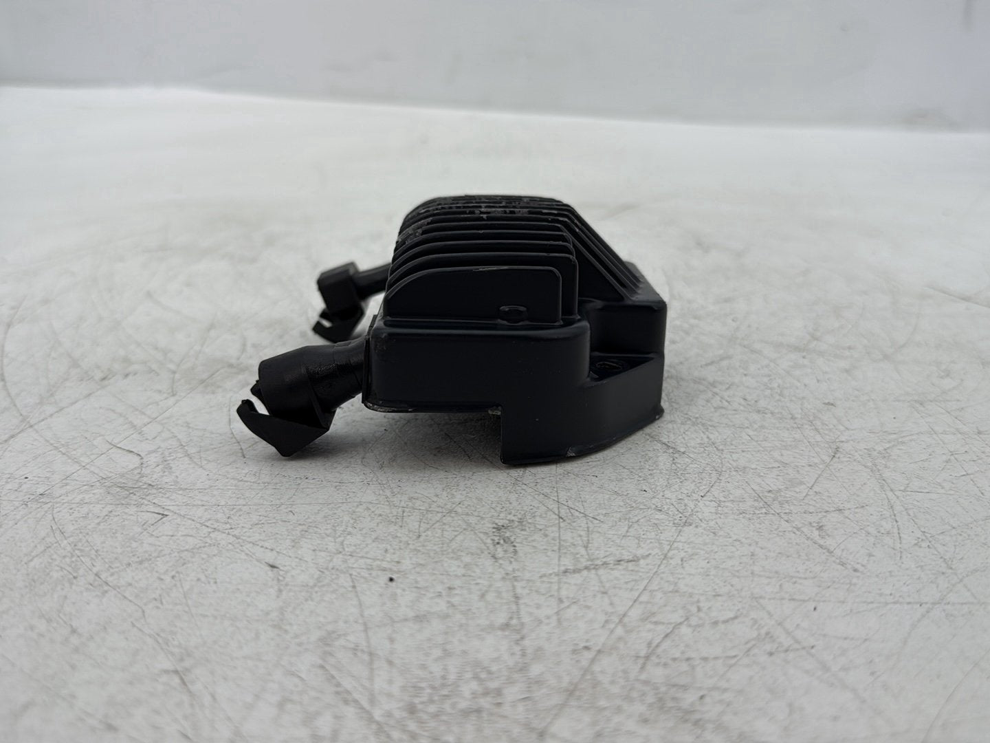 2008 Harley Dyna FXDL Low Rider Anniversary OEM Voltage Regulator Rectifier