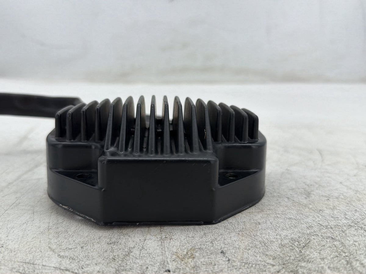 2006 Harley Dyna Super Glide FXDI OEM Voltage Regulator Rectifier 74631-04