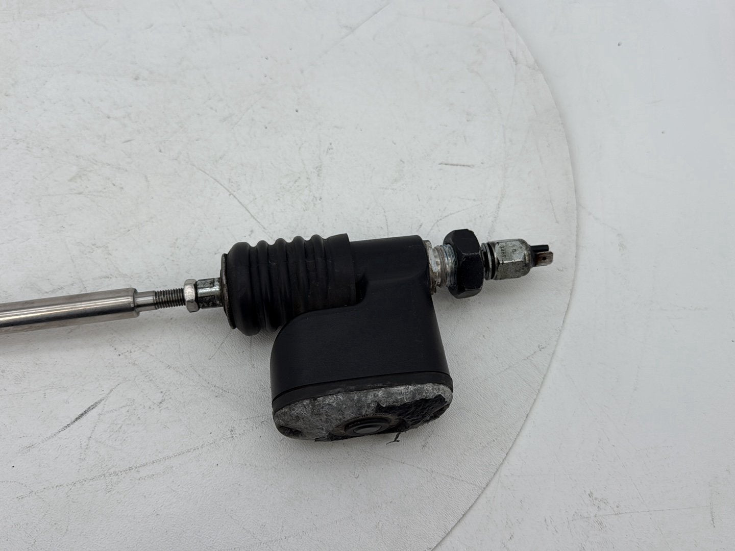 2007 - 2012 Harley-Davidson Dyna Super Glide Rear Brake Master Cylinder Reservoir 42474-06