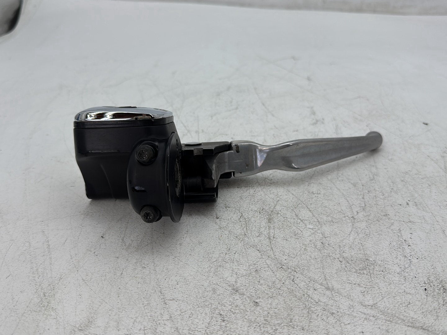 1997 Harley Softail Fat Boy FLSTF OEM Front Right Brake Lever Master Cylinder