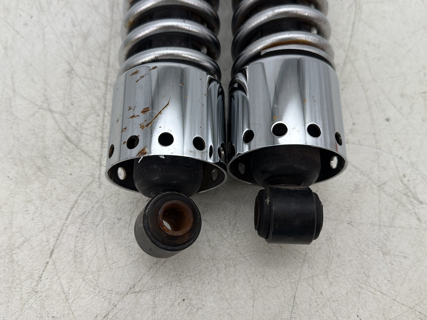2004 Harley Sportster XL883C 883 Custom OEM Rear Left Right Shock Absorbers
