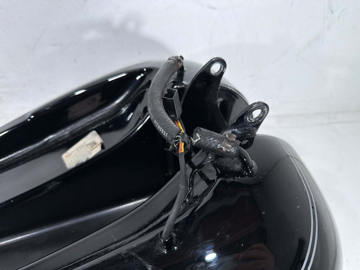 2006 Harley Softail Deuce FXSTDI OEM Fuel Gas Tank Gasoline Reservoir 62082-00C