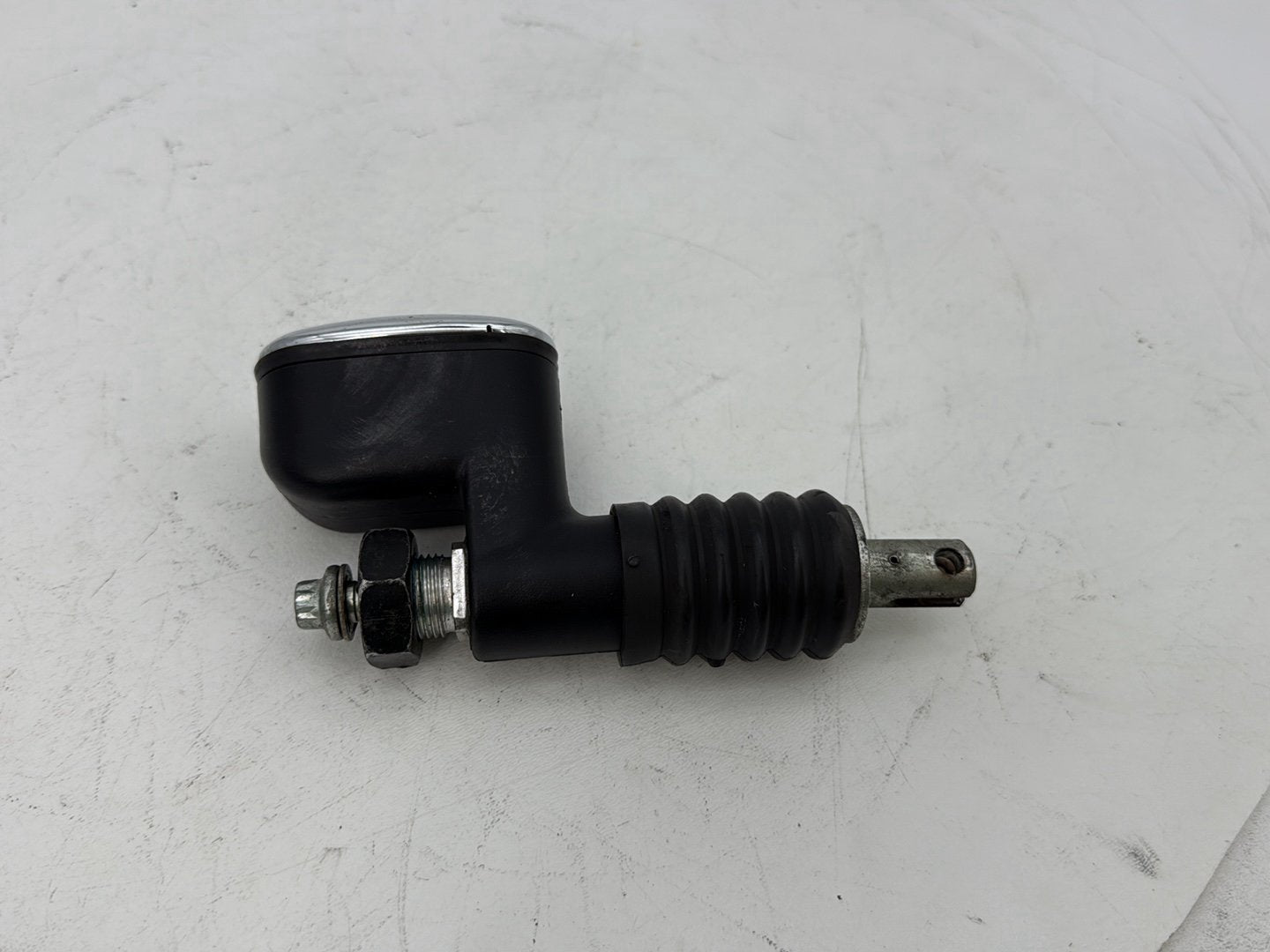 1999 - 2006 Harley-Davidson Touring CVO Screamin Eagle Road King Rear Brake Master Cylinder Reservoir 41754-00D
