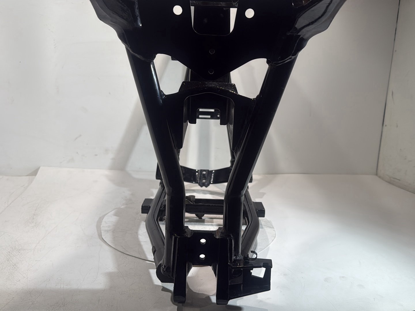 1999 - 2006 Harley-Davidson Dyna Super Glide Body Main Frame Chassis CLN CLR 47463-06BHP