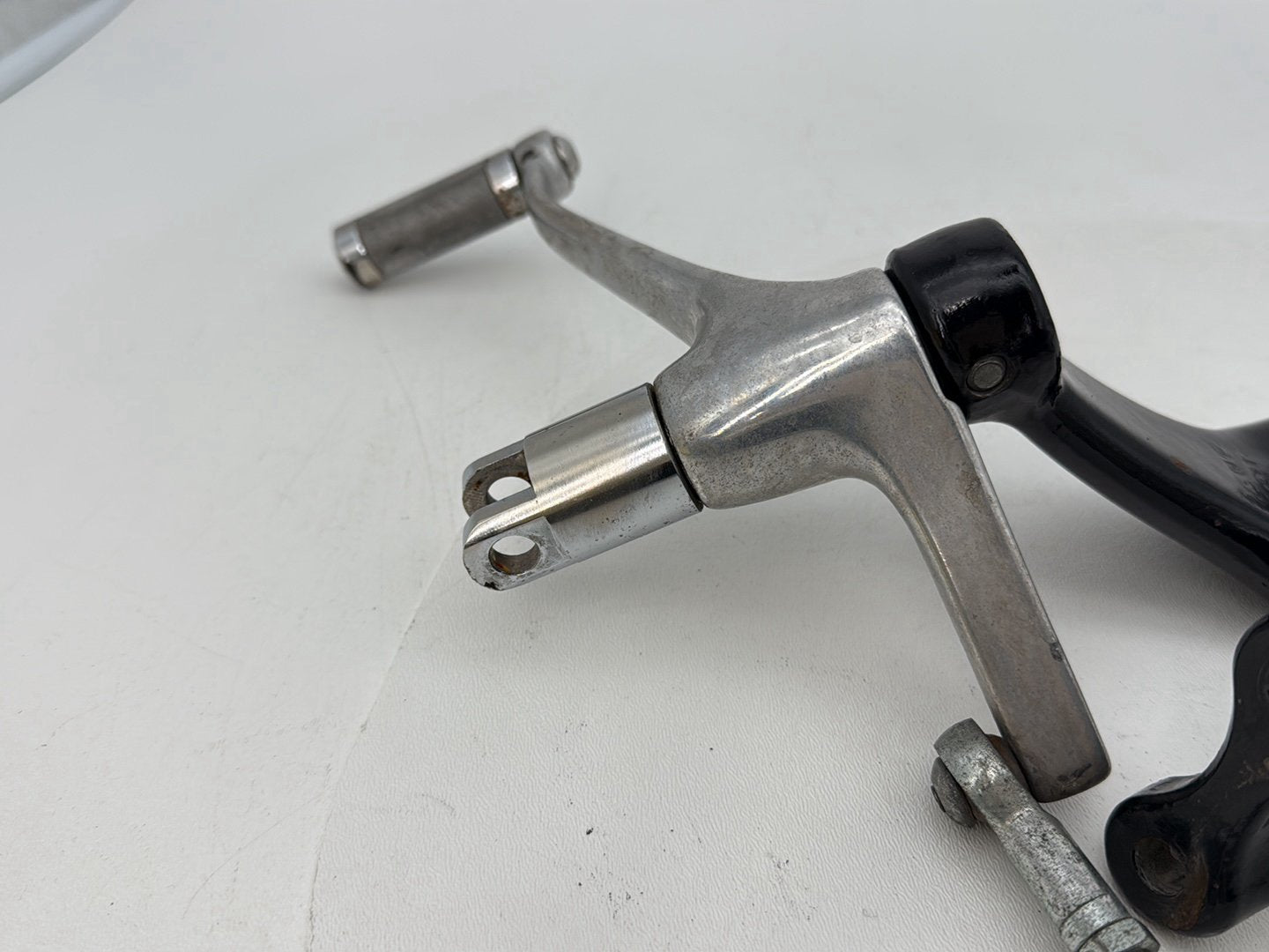 2004 - 2013 Harley-Davidson Sportster 883 Custom Left Right Foot Brake Control Pegs  	42651-04