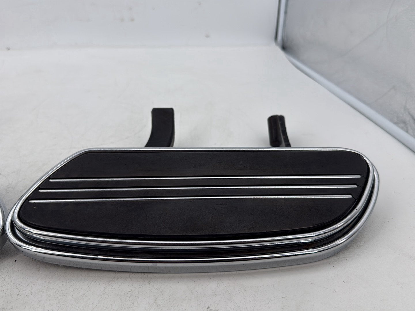 2007 - 2012 Harley-Davidson Touring Street Glide Left Right Driver Floorboard Foot Rest