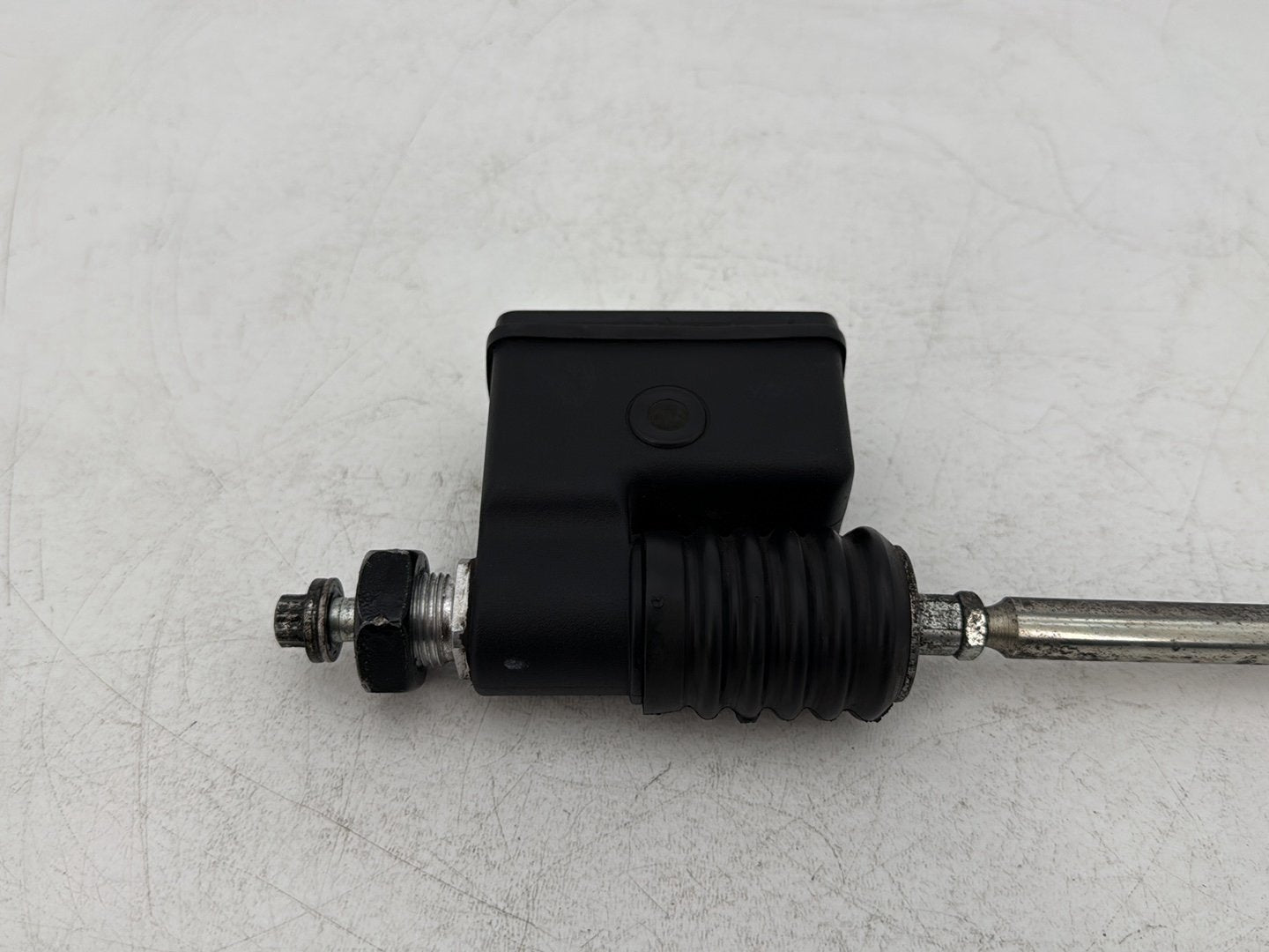 1999 - 2006 Harley-Davidson Dyna Super Glide Rear Brake Master Cylinder Reservoir 42474-90B