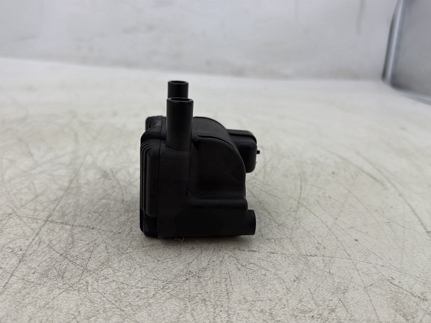 2004 Harley Dyna Super Glide FXDI OEM Ignition Coil Spark Igniter