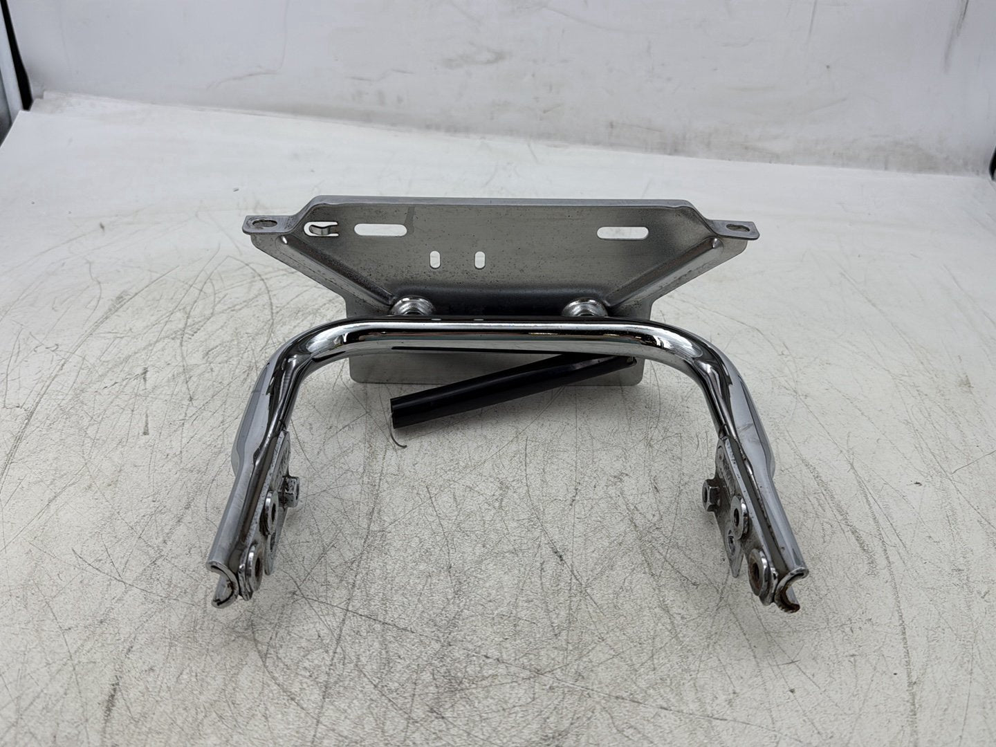 1998 Harley Touring FLHTCUI Electra Glide Ultra OEM Rear License Plate Support Bar Holder
