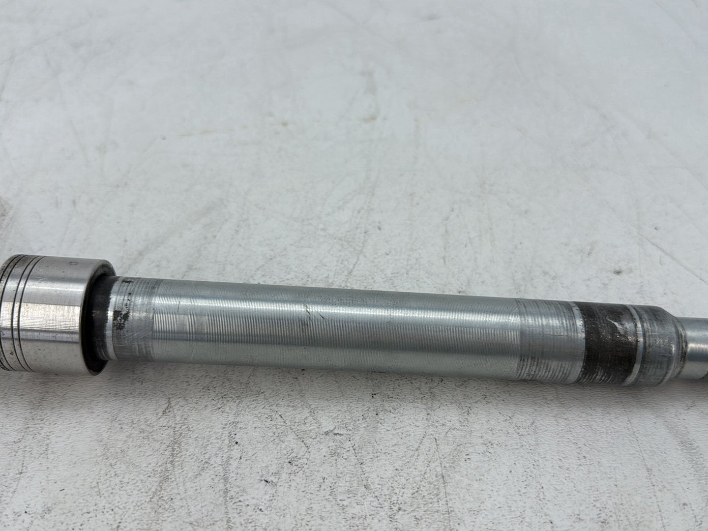 2017 Harley Road Glide Touring FLTRXS OEM Front Wheel Axle Bolt Shaft 41547-07A