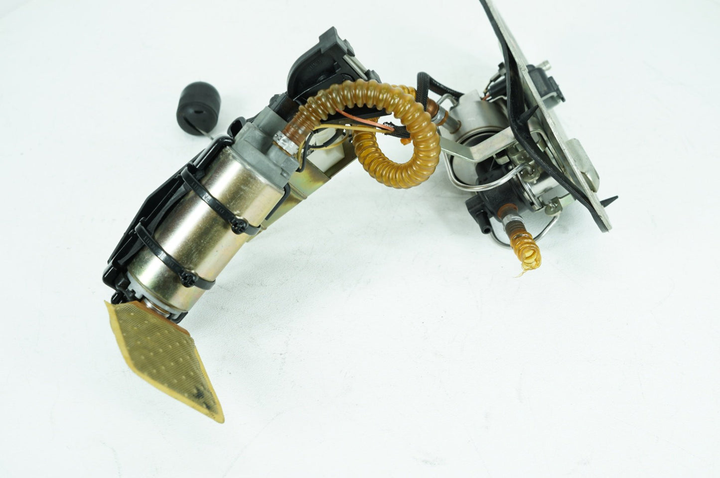 2000 - 2006 Harley-Davidson Touring Road King Custom Fuel Pump Gas Gasoline Petrol Sending 62897-01B