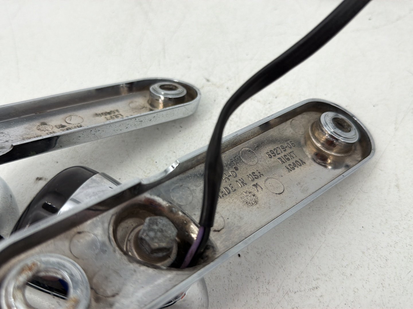 2007 - 2012 Harley-Davidson Touring Street Glide Front Left Right Turn Signal Indicators 69278-06