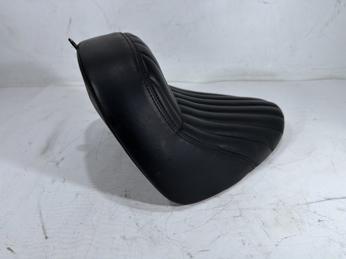 2020 Harley Softail Standard FXST OEM Rider Driver Solo Seat Pillion