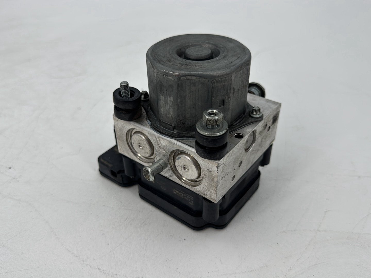 2008 - 2016 Harley-Davidson Touring Electra Glide Ultra ABS Brake Pump & Control Module 41001197