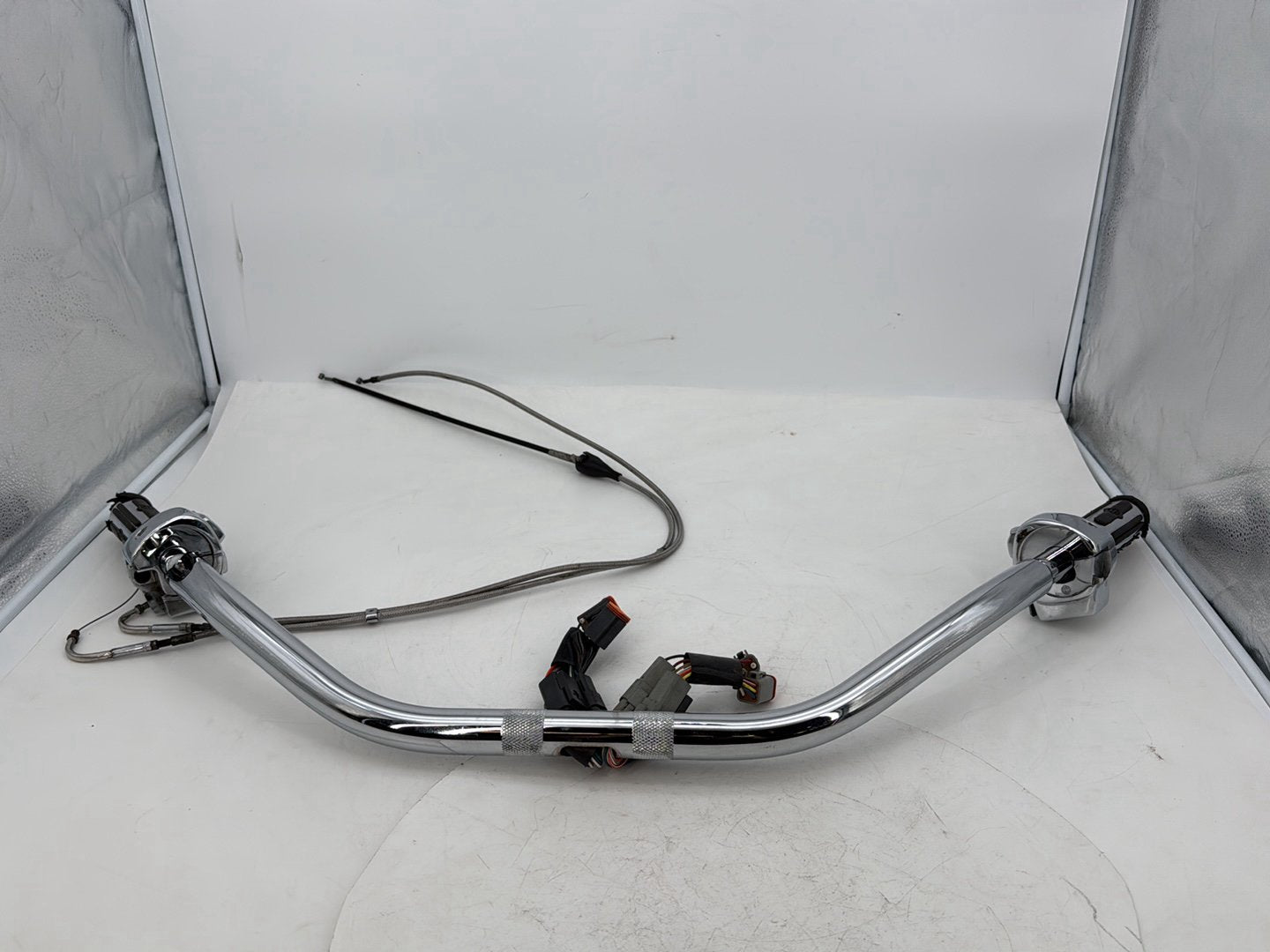 1999 - 2006 Harley-Davidson Touring Road King Classic Handlebars Left Right Switches Controls 71682-06A , 55947-00