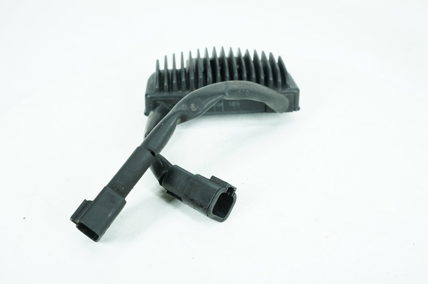 1999 - 2006 Harley-Davidson Dyna Low Rider Voltage Regulator Rectifier  74631-04