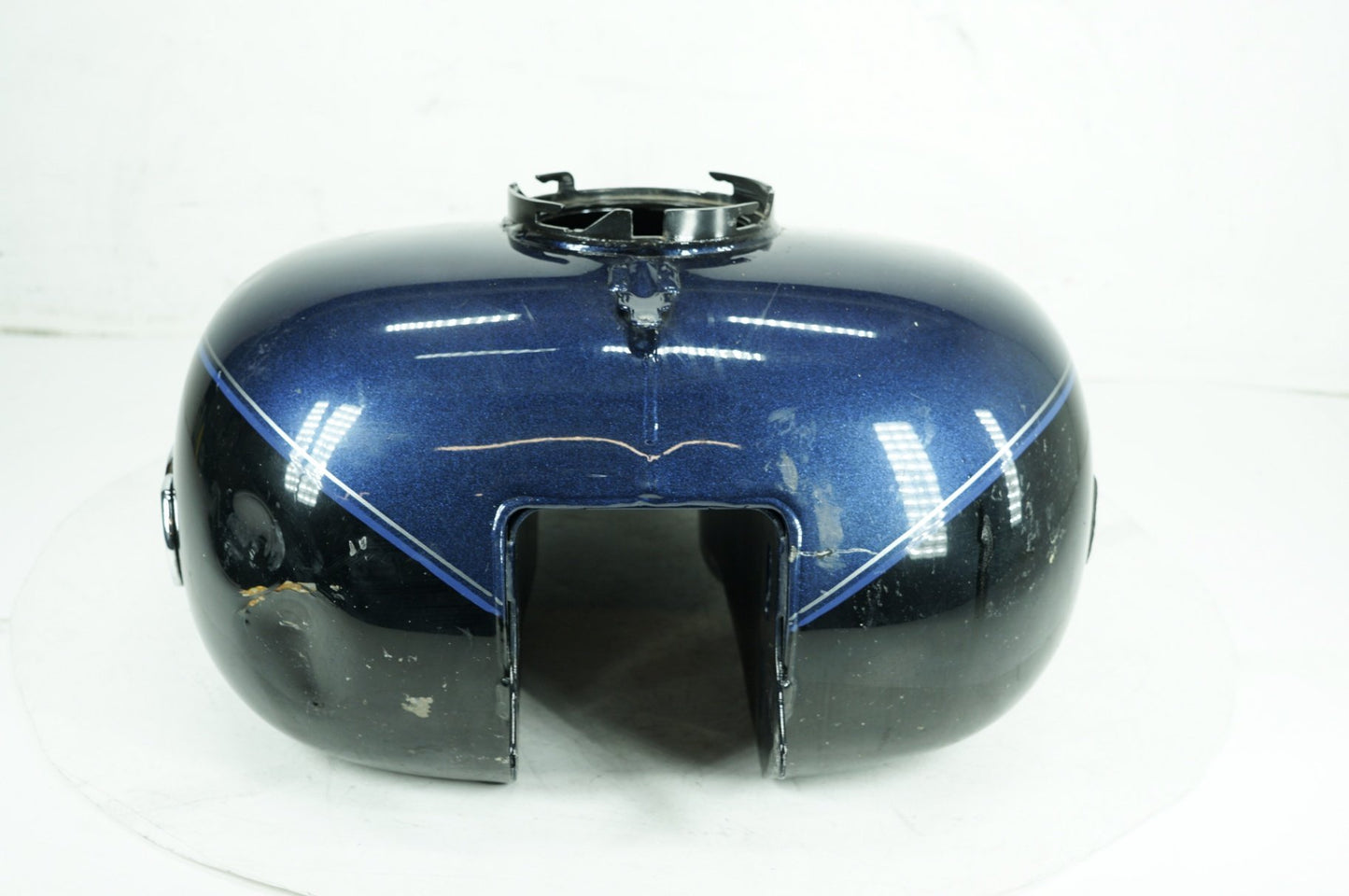 2008 - 2016 Harley-Davidson Touring Electra Glide Ultra Fuel Gas Tank Gasoline Reservoir 61356-08