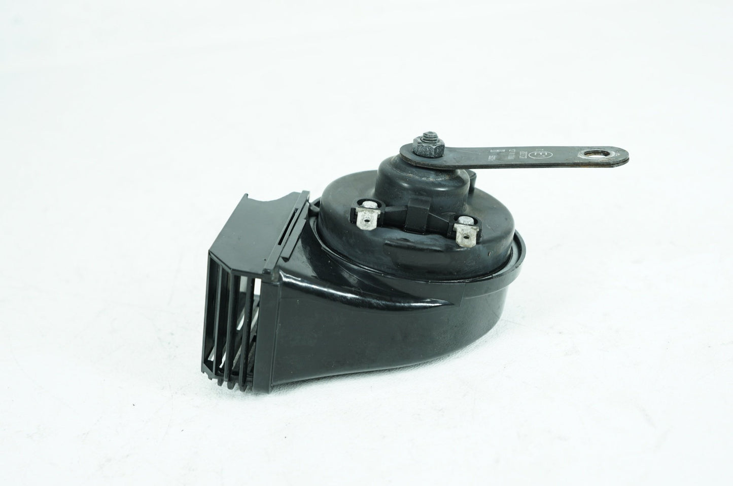 2000 - 2006 Harley-Davidson Softail Heritage Classic Signal Horn Klaxon Beep 69060-90D