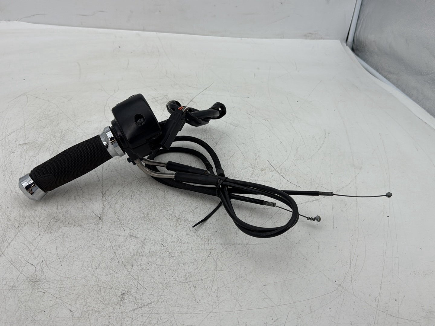 2008 Harley Dyna FXDL Low Rider Anniversary OEM Right Engine Start Kill Switches Controls