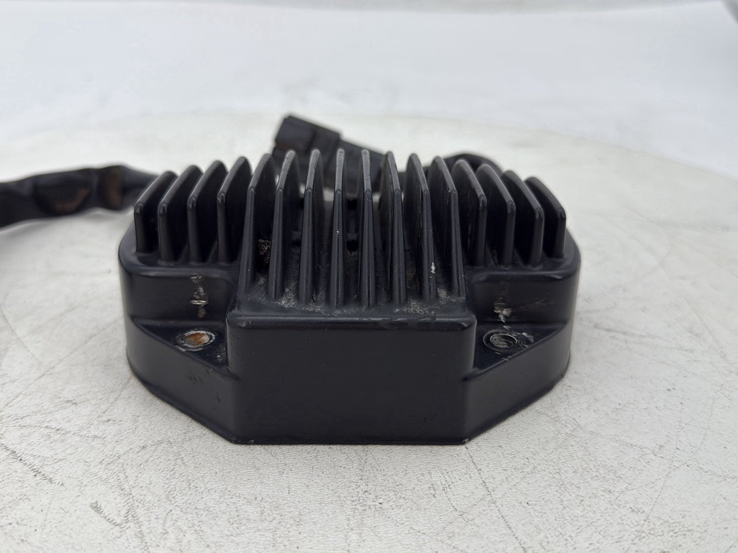 2006 Harley Dyna FXDWGI Wide Glide OEM Voltage Regulator Rectifier