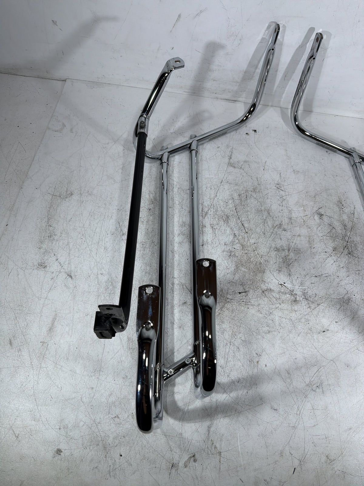 1995 Harley Electra Glide Touring OEM Rear Left Right Saddlebag Guard Rails Bar