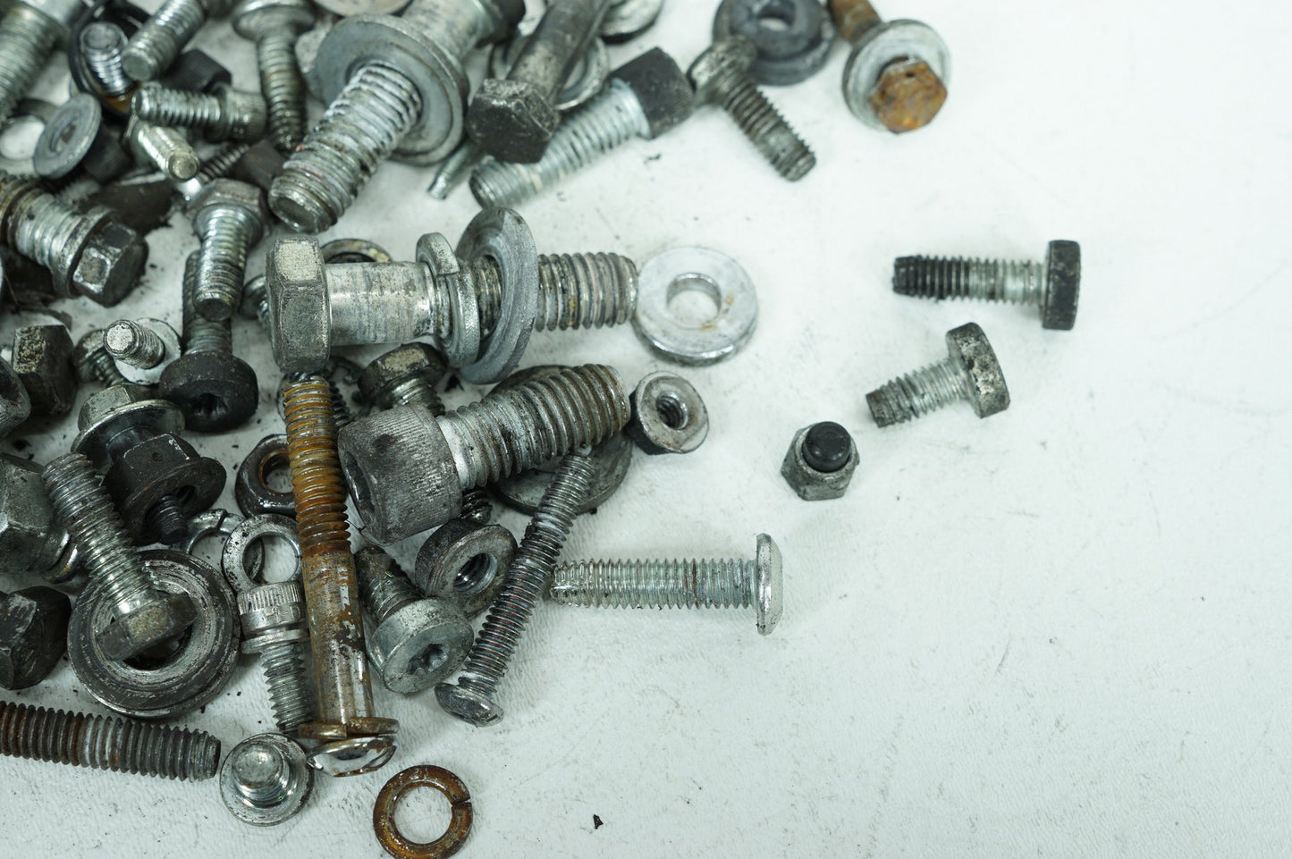 2007 - 2012 Harley-Davidson Touring CVO Electra Screamin Eagle Hardware Bolts Nuts & Brackets