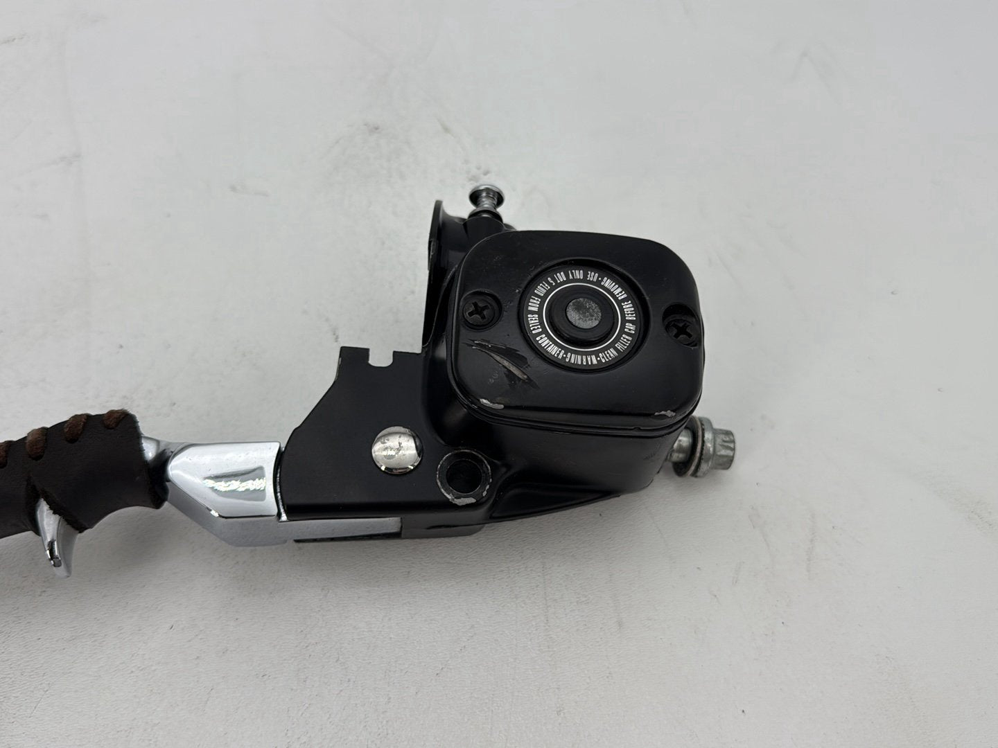 2004 Harley Softail FLSTC Heritage Classic OEM Front Right Brake Lever Master Cylinder