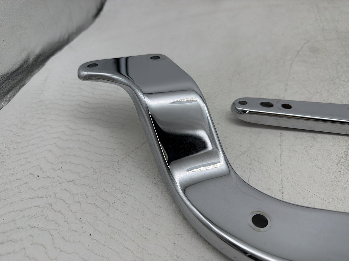 2004 Harley Heritage Softail Classic OEM Rear Left Right Fender Struts Bracket