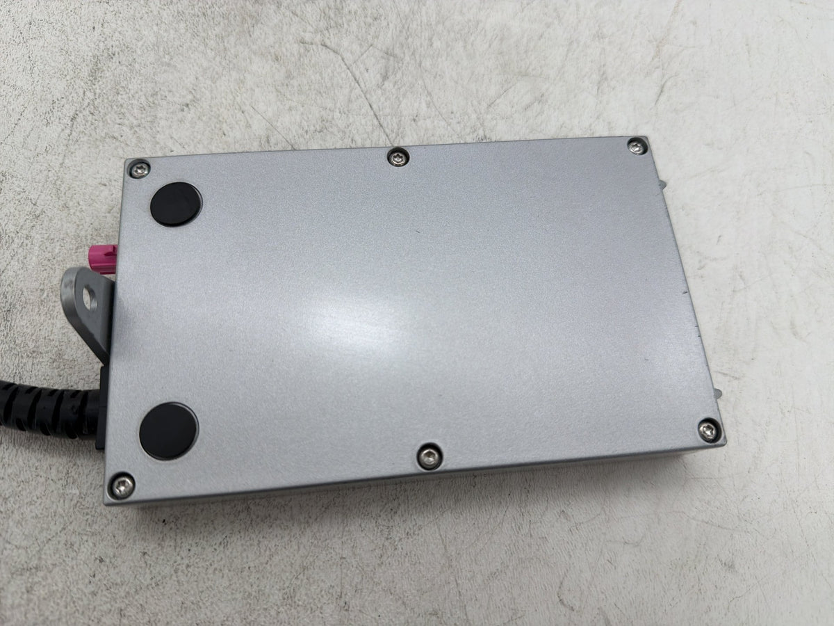 07 Harley Electra Touring CVO Eagle OEM XM Harman Kardon Radio Module 76165-06A