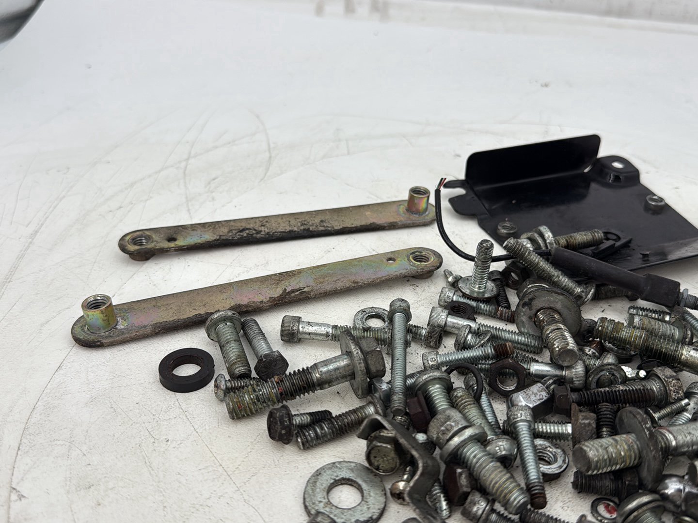 2005 Harley Heritage Softail Classic FLSTCI OEM Hardware Bolts Nuts & Brackets
