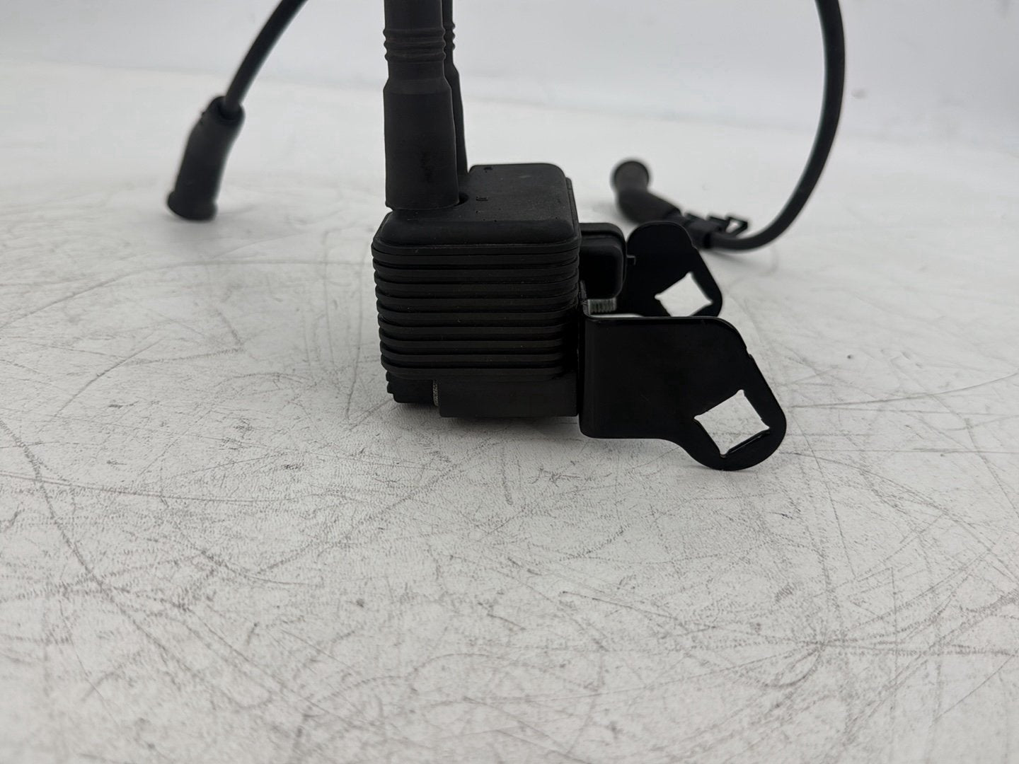 2004 Harley Touring FLHT Electra Glide OEM Ignition Coil Spark Plugs Cable