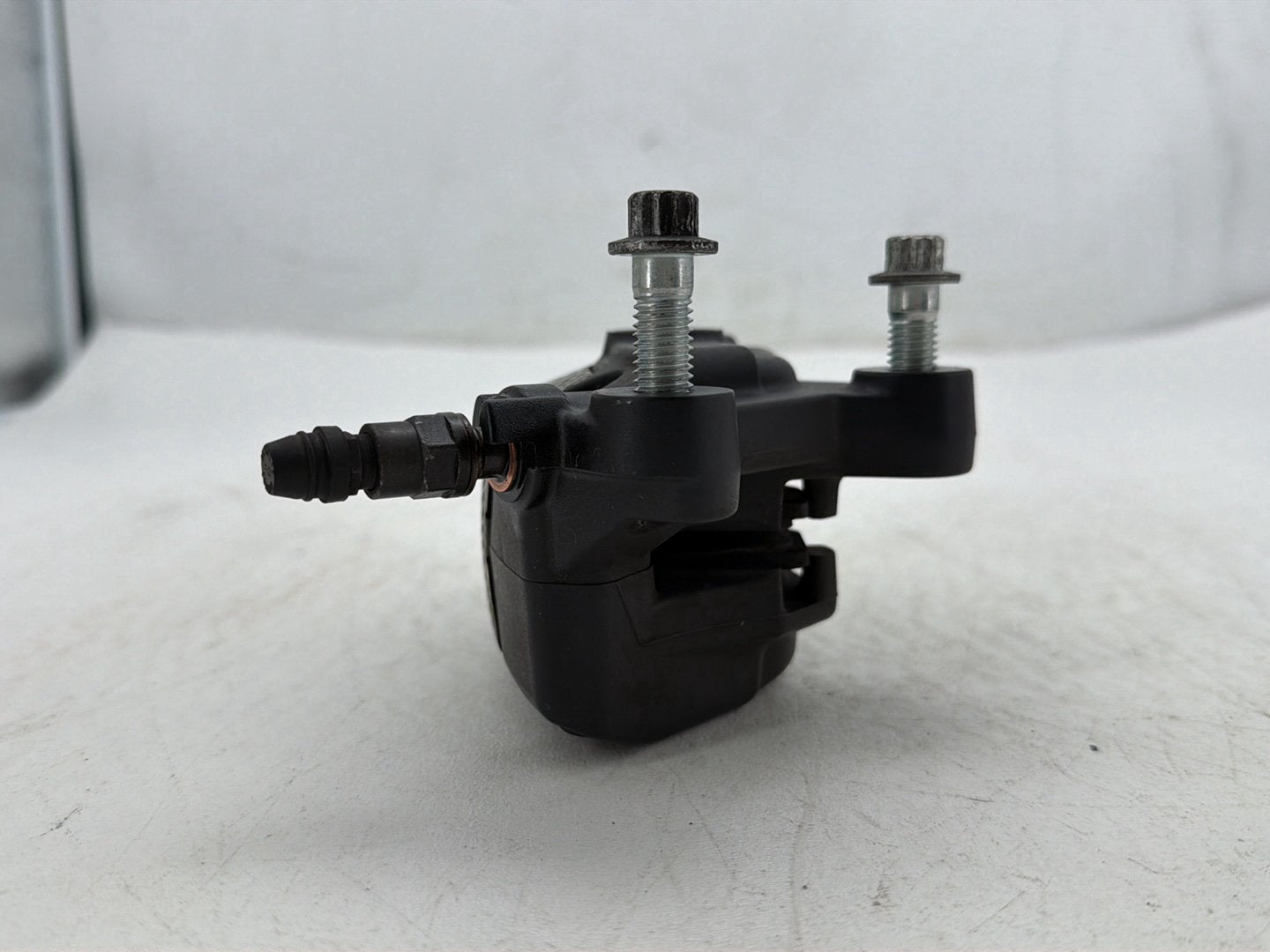 2013 Harley Street Glide Touring FLHX OEM Front Left 1 Brake Caliper