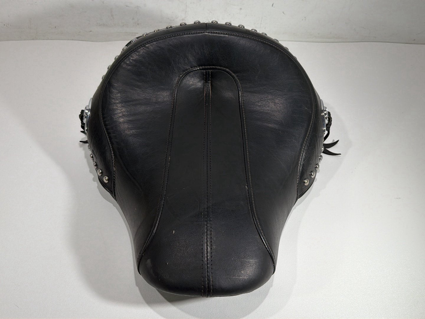 2011 Harley Heritage Softail Classic FLSTC OEM Rider Driver Solo Seat Pillion