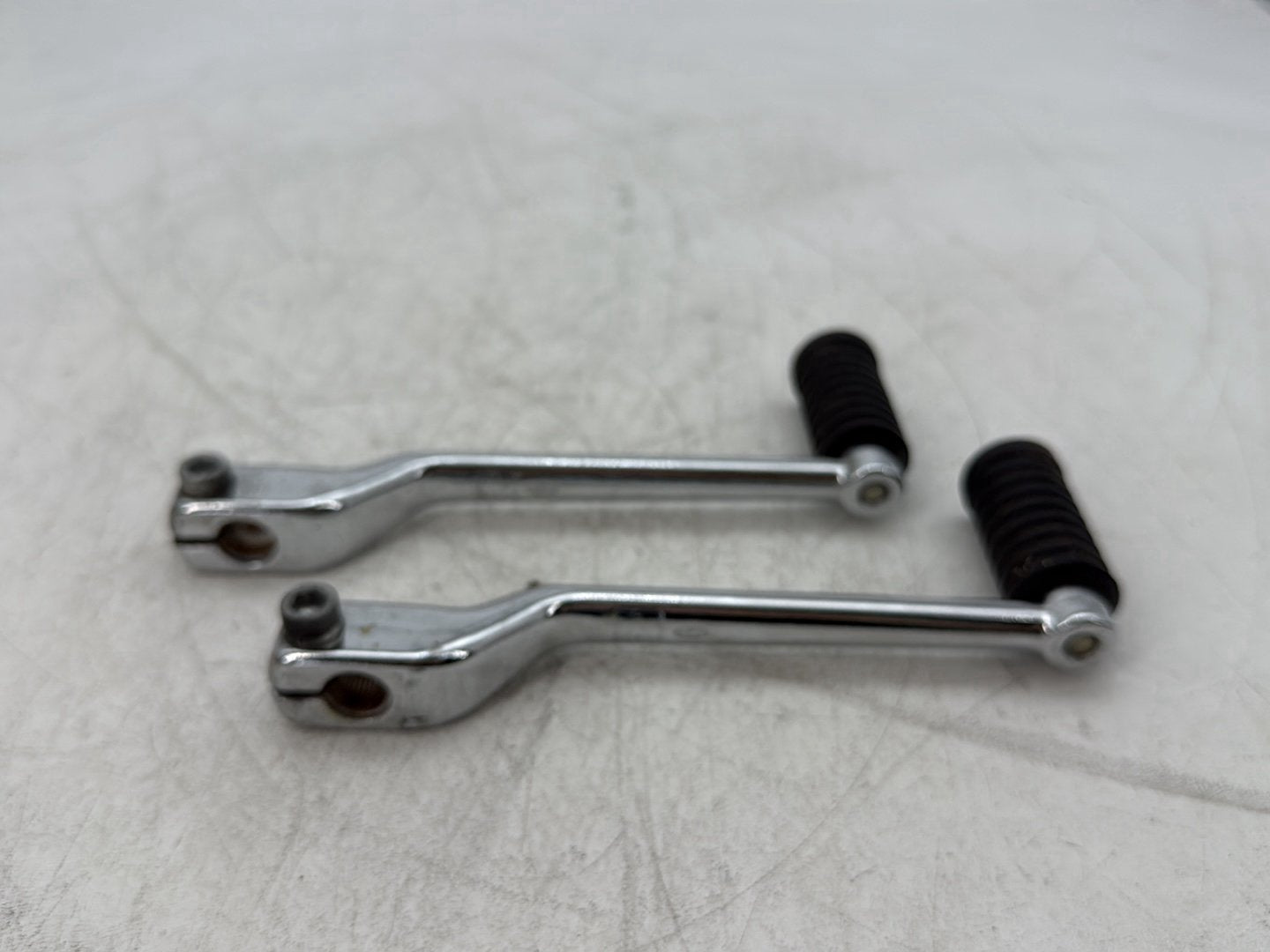 2010 Harley Street Glide Touring FLHX OEM Gear Shifter Lever Pedal Pedals