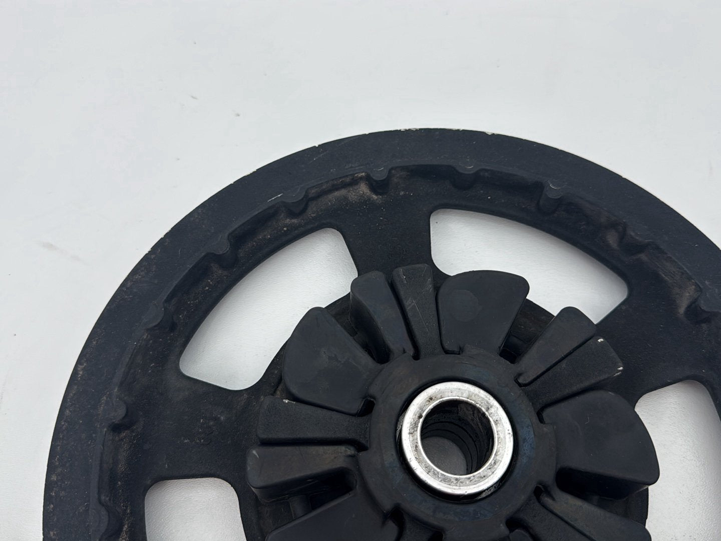 2011 Harley Road King Touring Classic OEM Rear Driver Pulley Sprocket 68T 1"