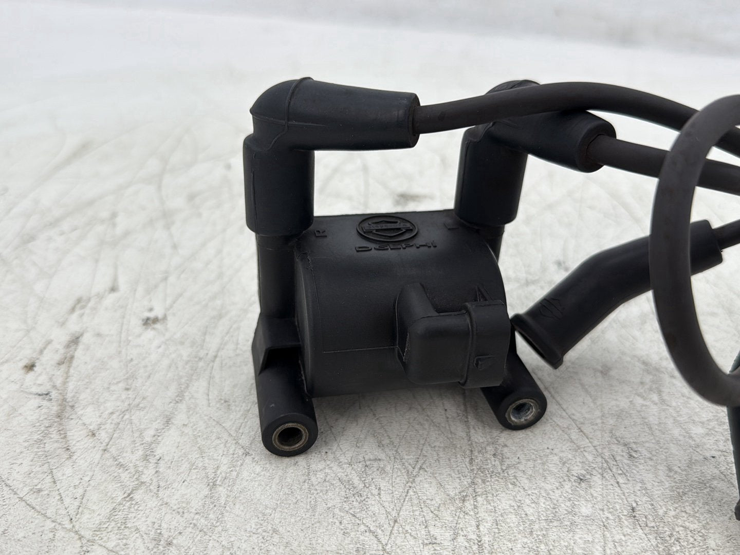 2016 Harley Road King Touring FLHR OEM Ignition Coil Spark Plugs Cable