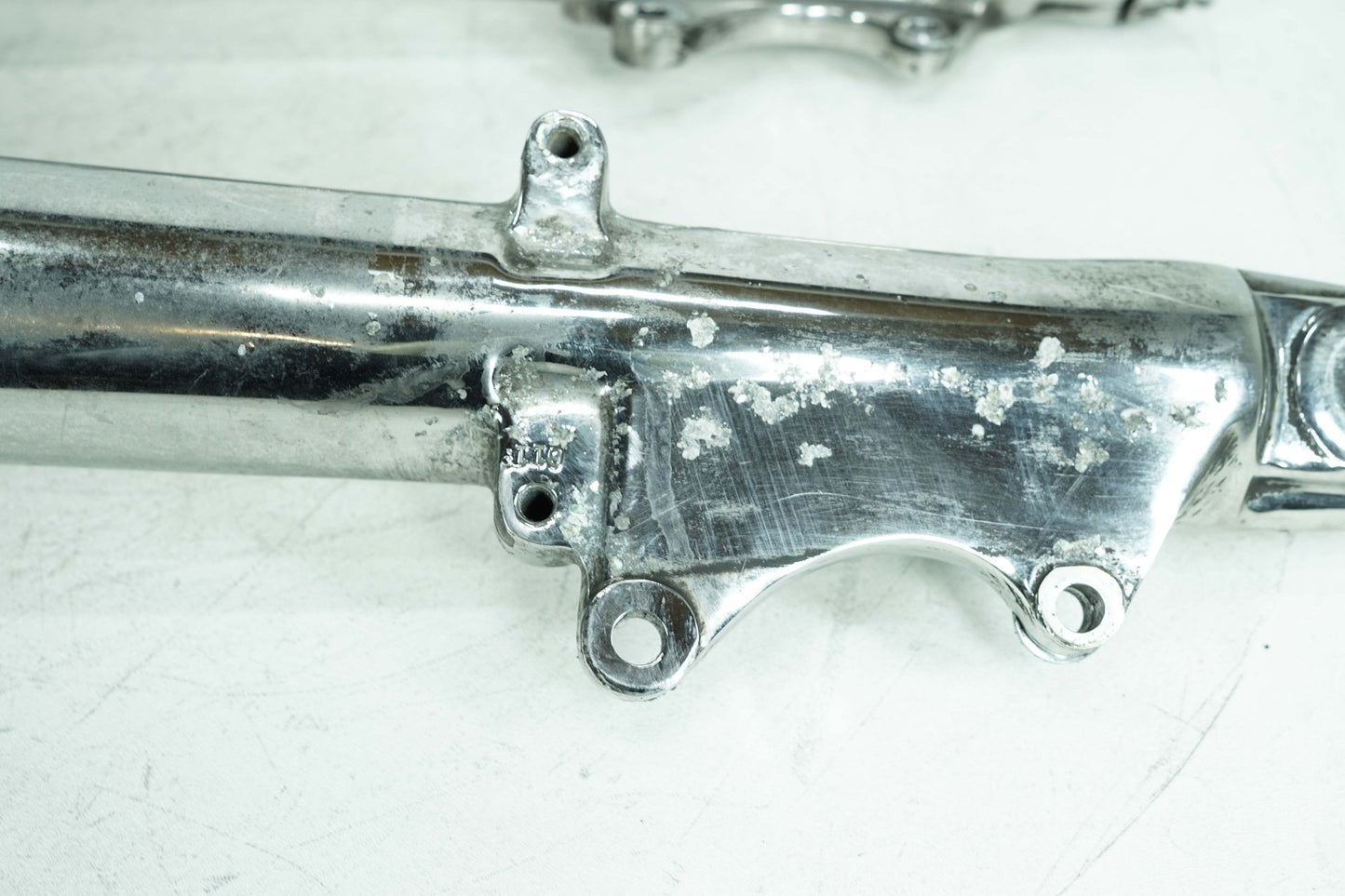 1984 - 1998 Harley-Davidson Touring Road King Front Triple Tree Set & LH RH Fork Legs Sliders 45435-95
