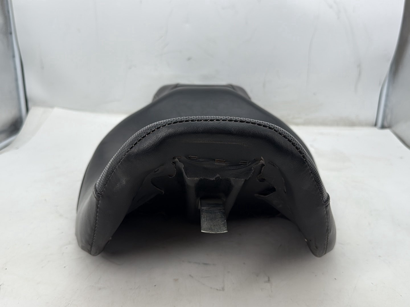 2007 Harley Street Glide Touring FLHX OEM Passenger Rider Driver Seat Saddle
