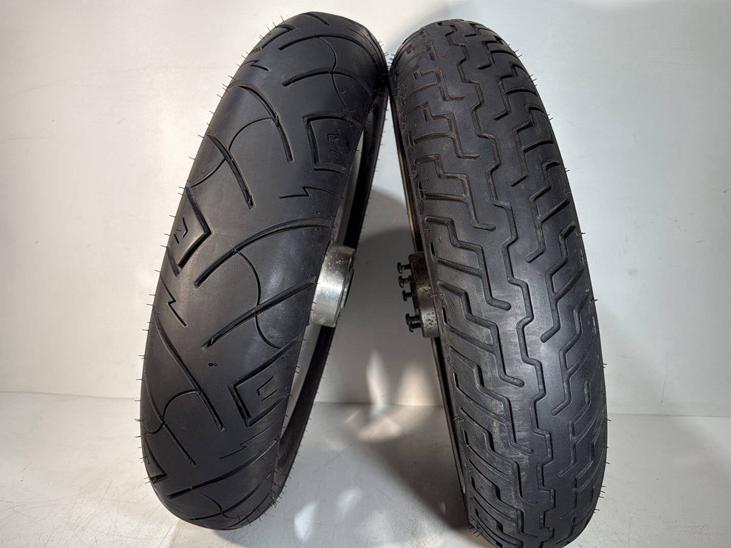 2007 - 2012 Harley-Davidson Touring Electra Glide Ultra Front & Rear Wheel Rim Tire 43402-00B