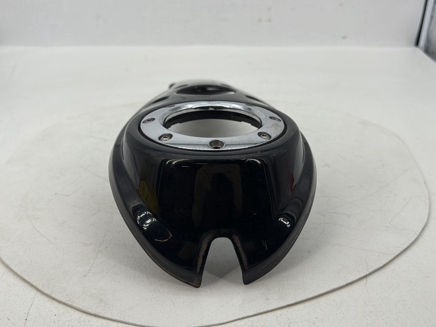 2007 - 2012 Harley-Davidson Dyna Super Glide Fuel Gas Tank Dash Console NOKey 61693-05DH