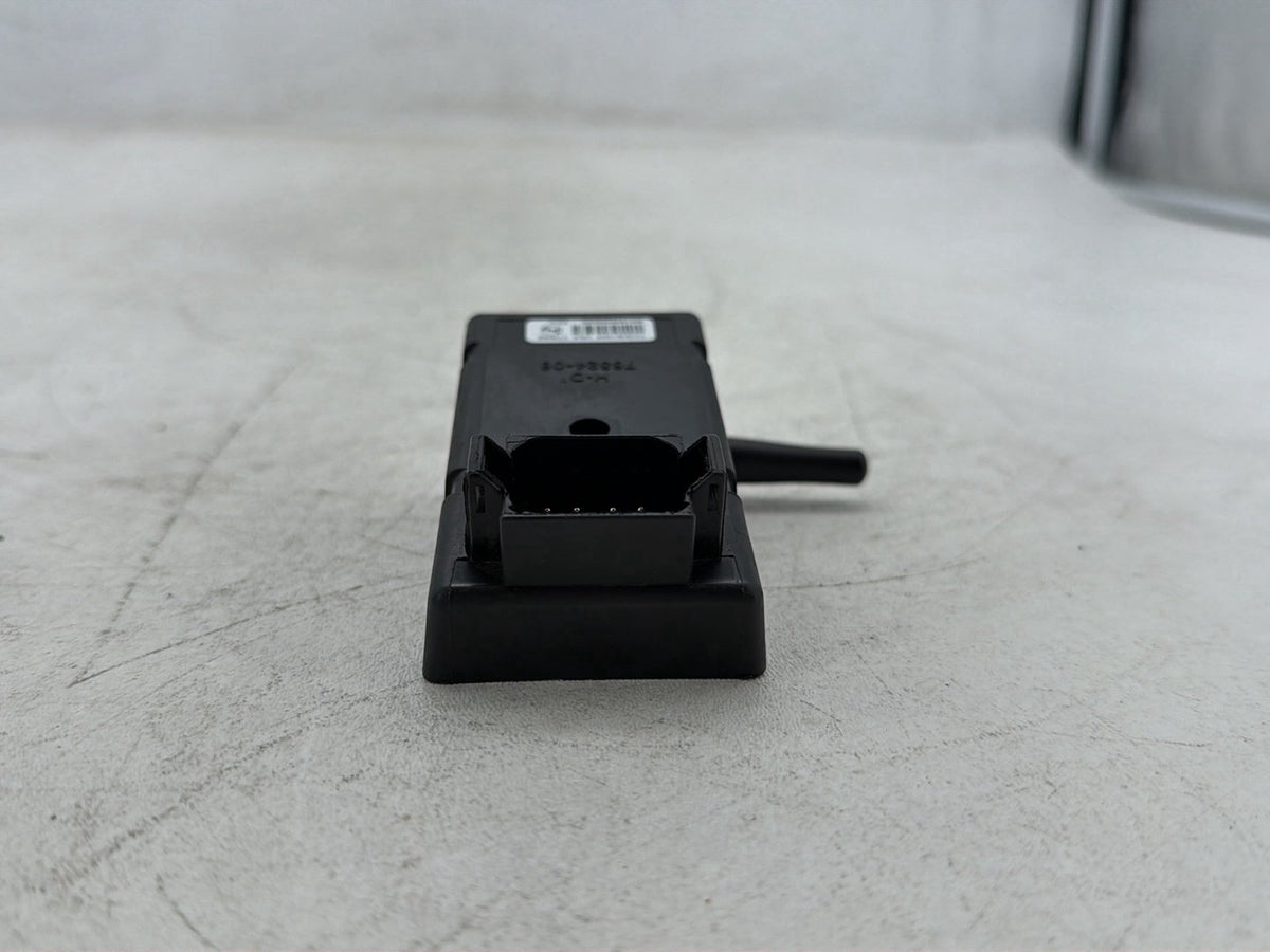 2013 Harley Electra Glide Touring CVO Screamin Eagle OEM Saddlebag Power Lock Receiver Module 76524-08