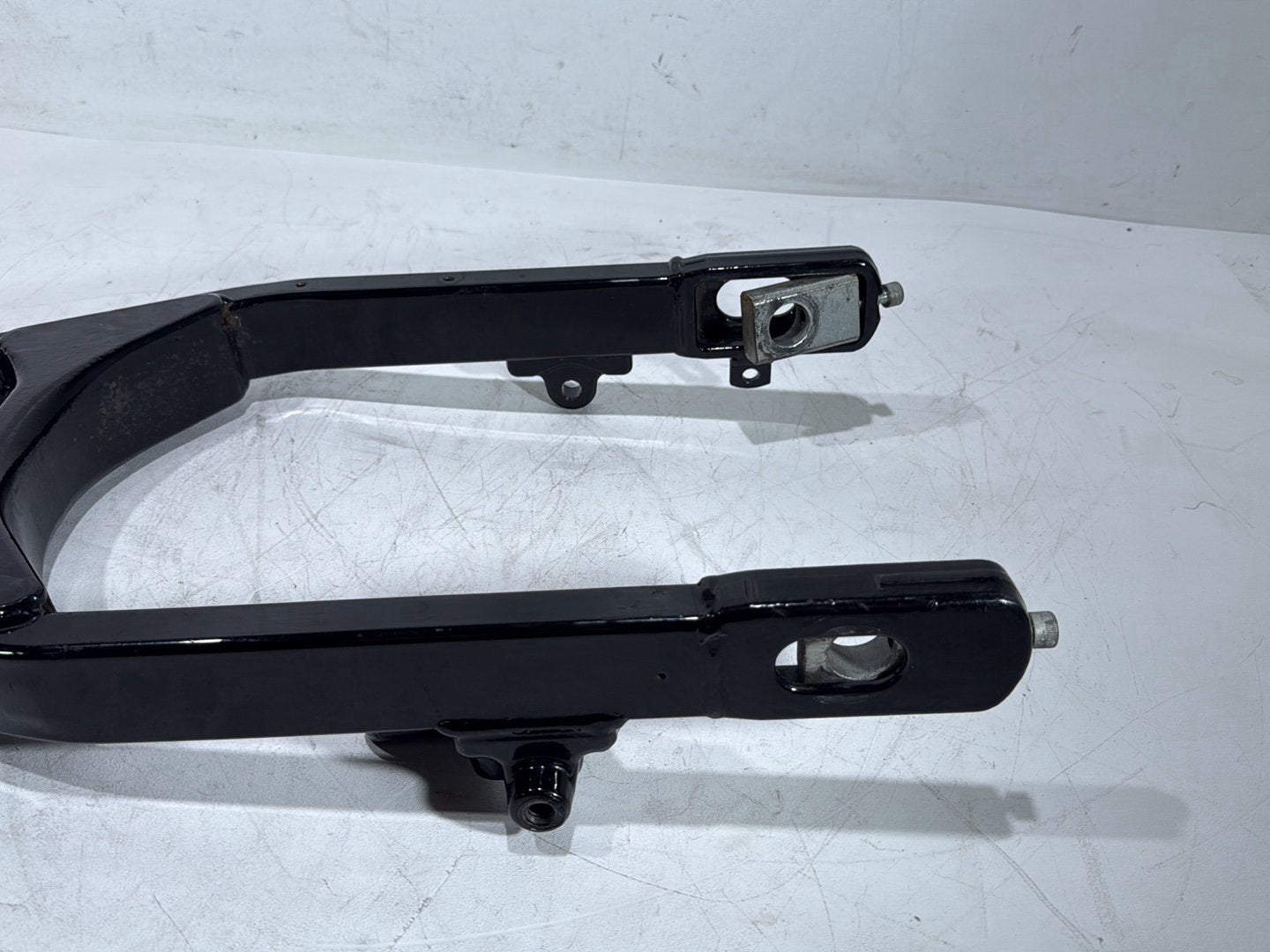 2008 Harley Dyna Fat Bob FXDF OEM Rear Fork Swingarm Swing Arm
