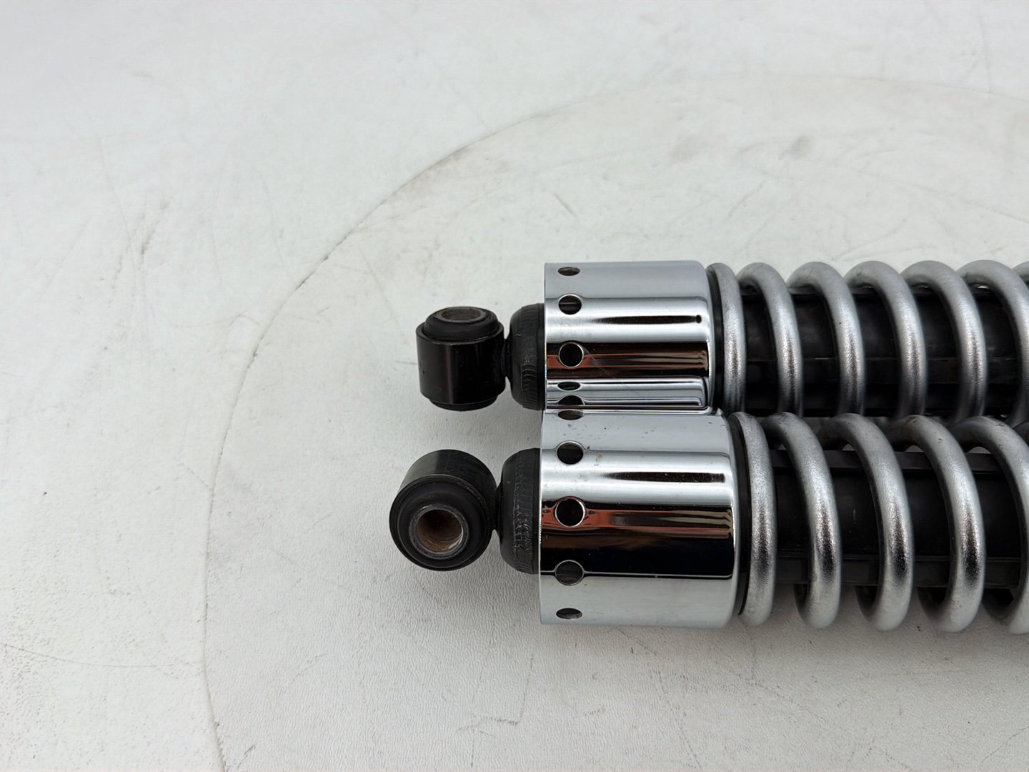 2007 - 2017 Harley-Davidson Dyna Super Glide Custom Rear Left Right Shock Absorbers 54512-90A