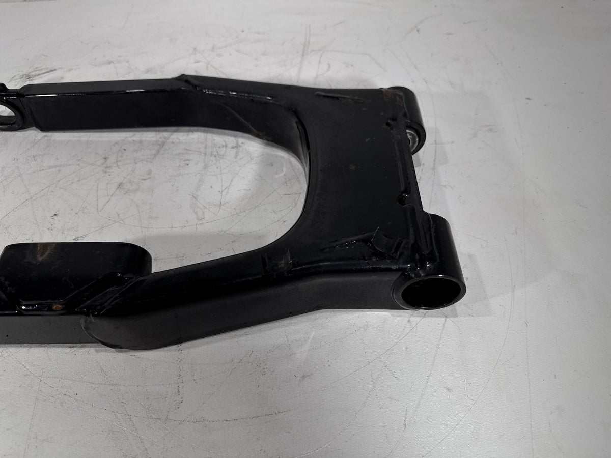 2006 Harley Street Glide Touring FLHX OEM Rear Fork Swingarm Swing Arm