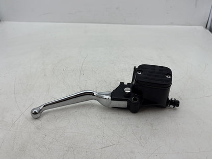 2007 Harley Touring FLHTCU Electra Glide Ultra OEM Front Right Hand Brake Lever Master Cylinder Reservoir