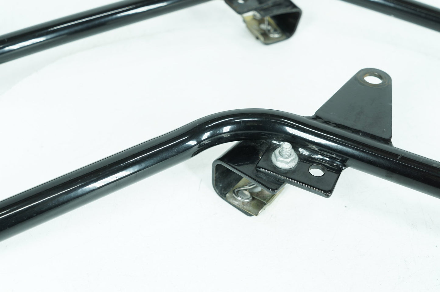 1999 - 2006 Harley-Davidson Softail Deluxe Rear Left Right Saddlebag Guard Rails Bar 49207-09A