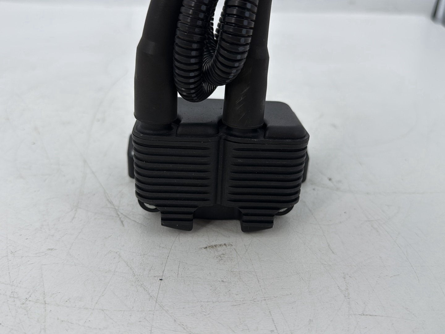 2006 Harley Sportster XL883C 883 Custom OEM Ignition Coil Spark Plugs Cable
