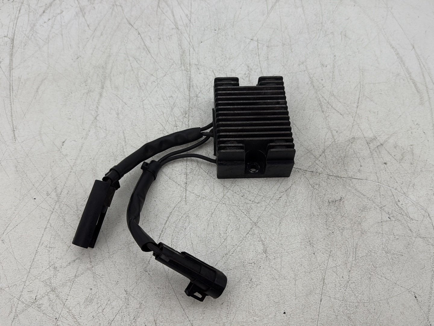2006 Harley Sportster XL883L 883 Low OEM Voltage Regulator Rectifier